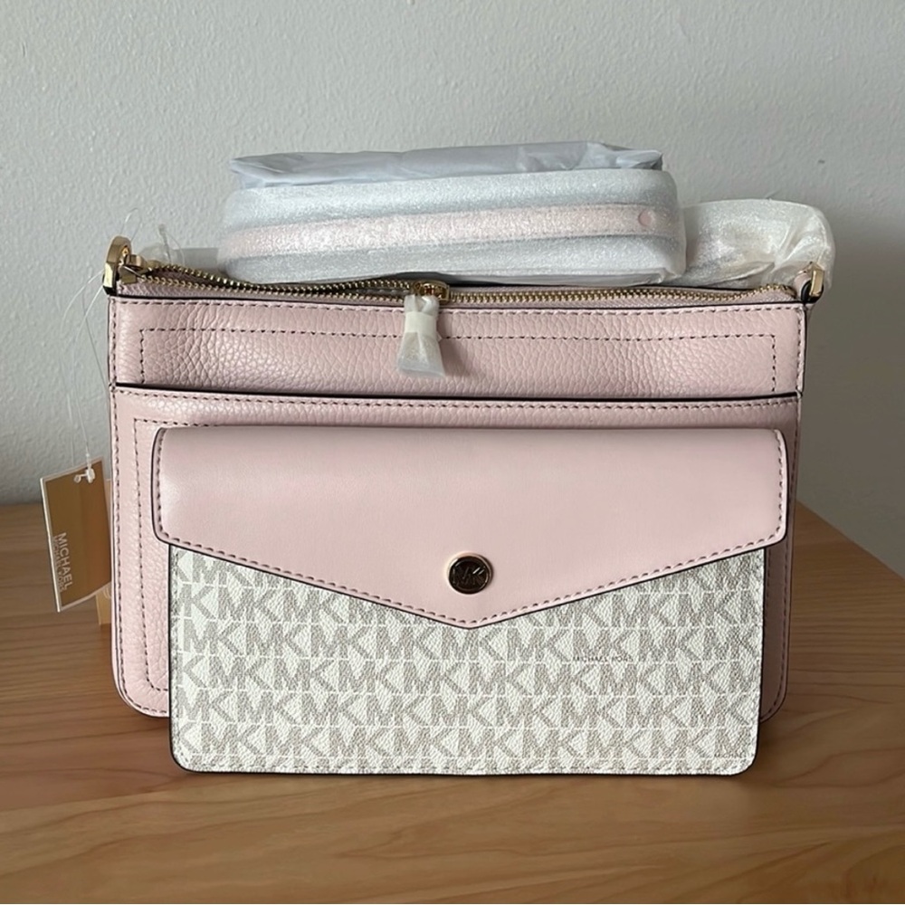 NWT Michael Kors Maisie Powder Blush 3in1 zip Crossbody Bag - Picture 6 of 16